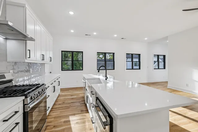 $6,725,000 | 5205 Williamsburg Road, Brentwood, TN 37027