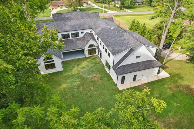 $6,725,000 | 5205 Williamsburg Road, Brentwood, TN 37027