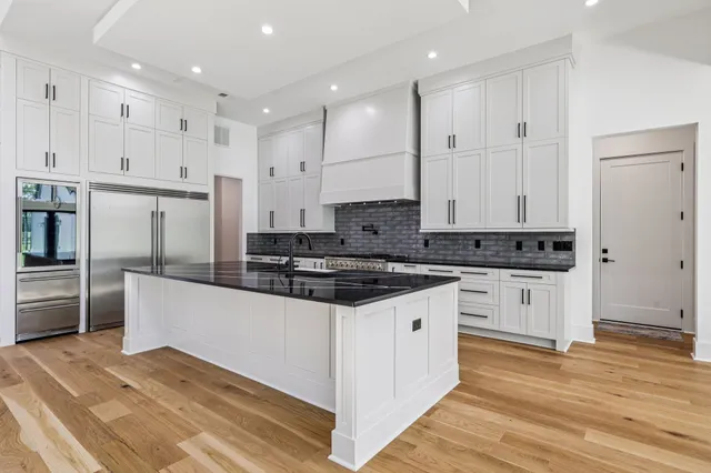 $6,725,000 | 5205 Williamsburg Road, Brentwood, TN 37027