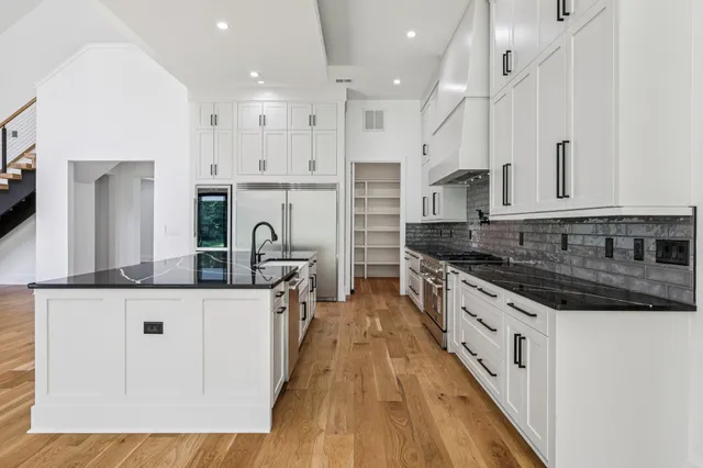 $6,725,000 | 5205 Williamsburg Road, Brentwood, TN 37027