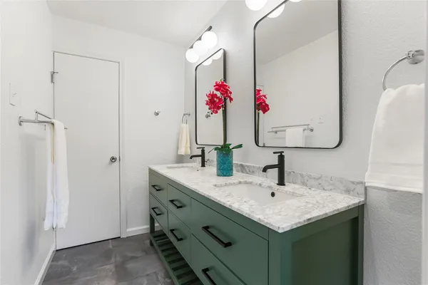 $624,900 | 4302 Everest Lane, Austin, TX 78727