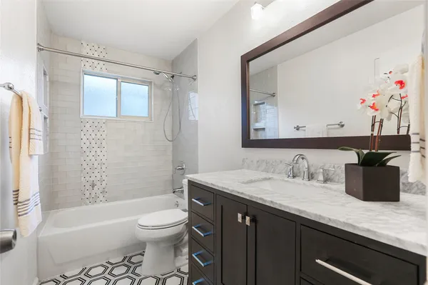 $624,900 | 4302 Everest Lane, Austin, TX 78727