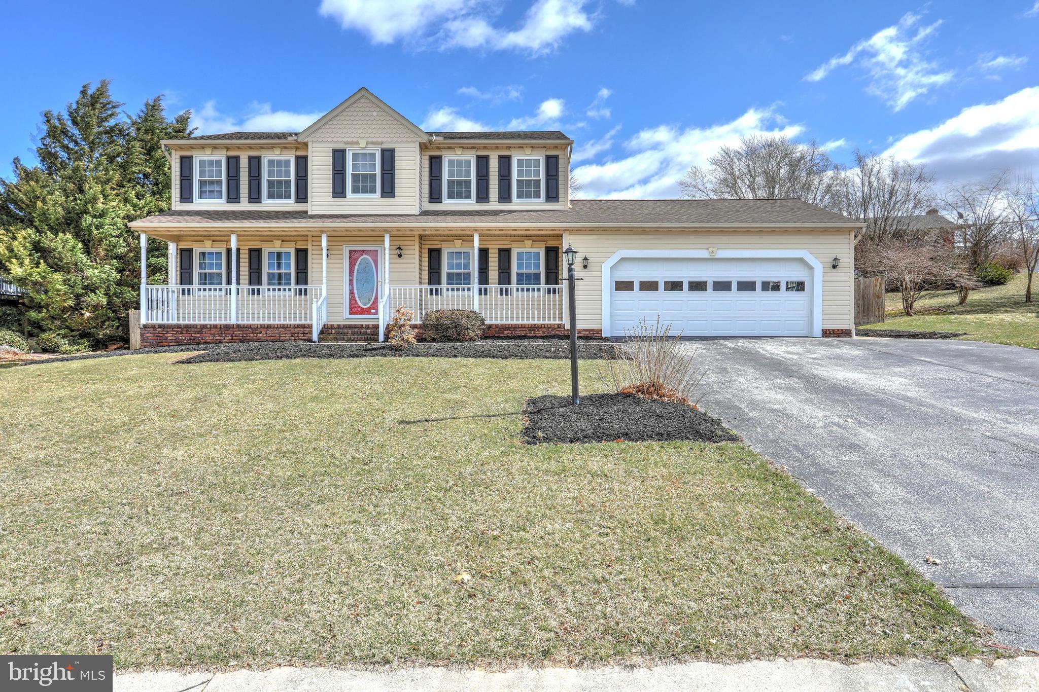 4 Magnolia Lane Hanover, PA 17331 - Photo 1 of 32 Gallery Image 1