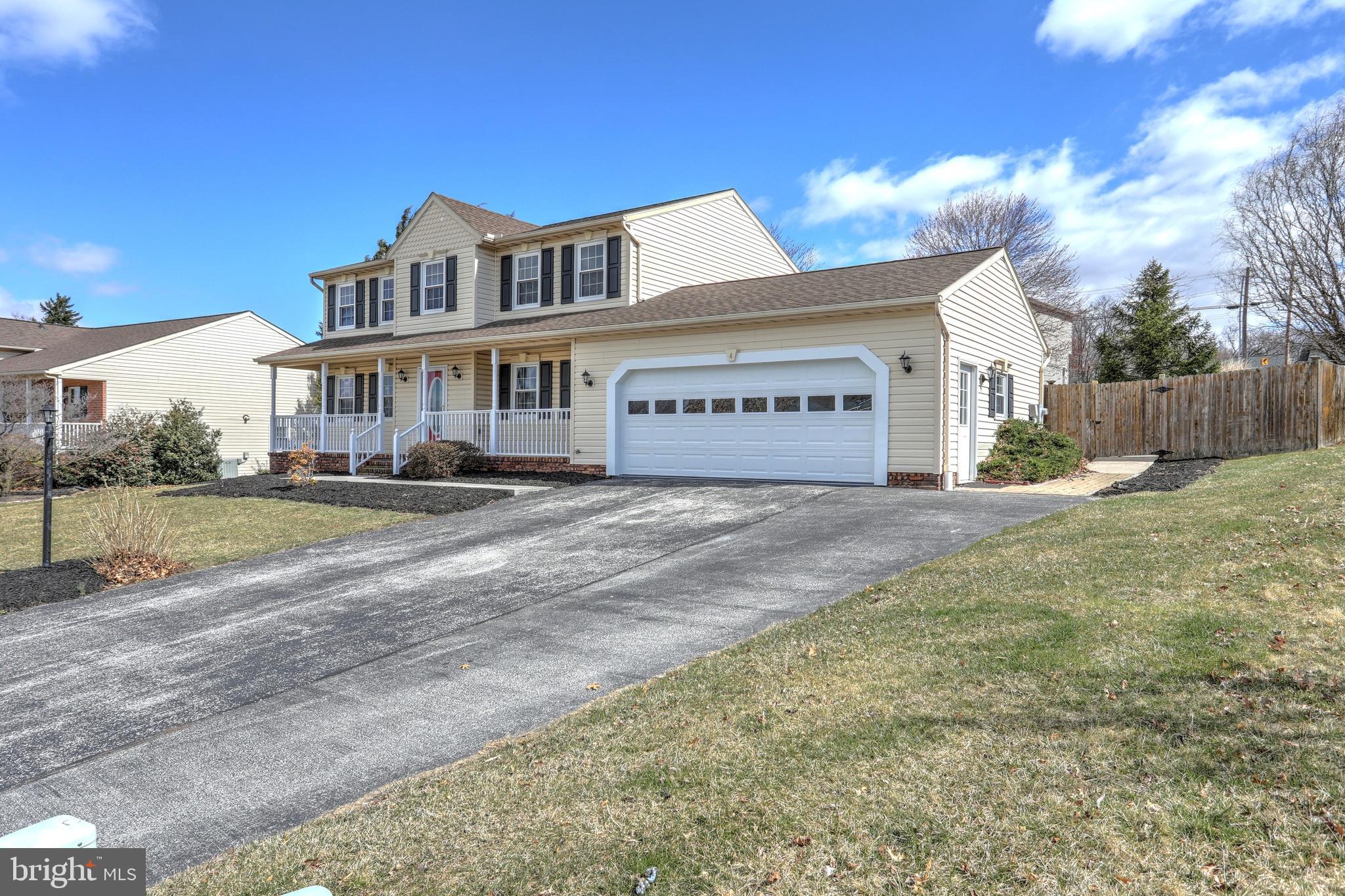 4 Magnolia Lane Hanover, PA 17331 - Photo 2 of 32 Gallery Image 2