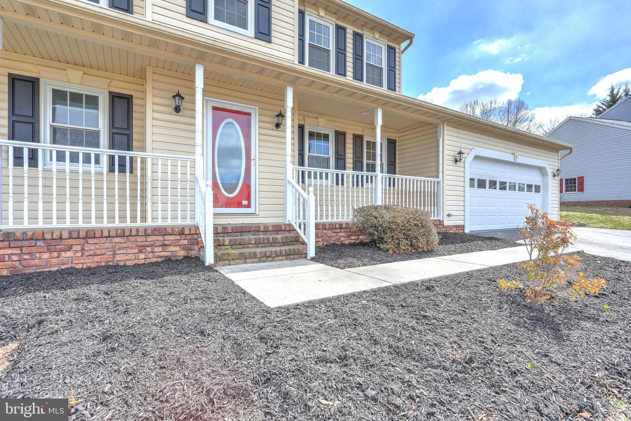 4 Magnolia Lane Hanover, PA 17331 - Photo 4 of 32 Gallery Image 4