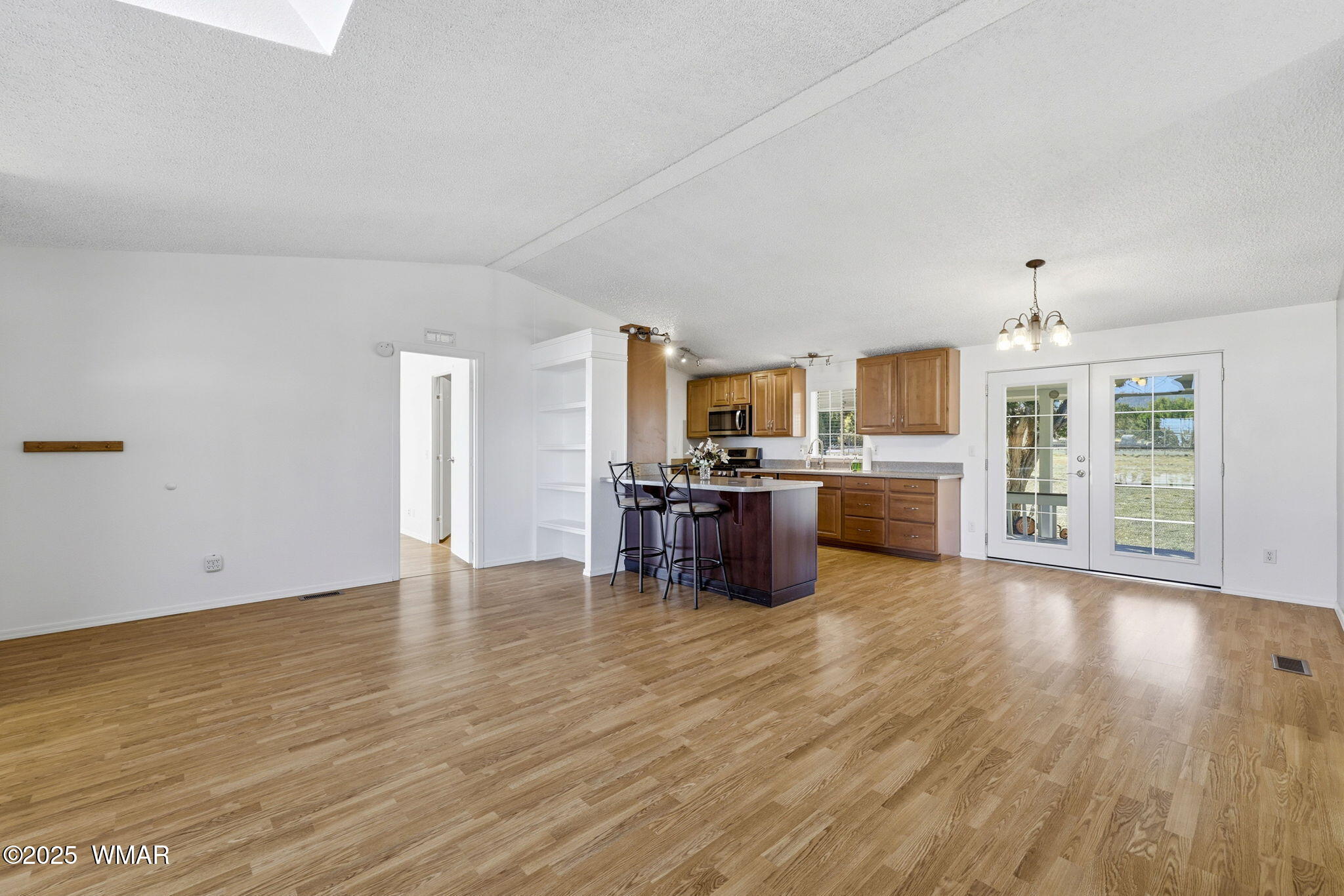 1535 Cheetah Way Eagar, AZ 85925 - Photo 7 of 34 Living & Dining Areas, Kitchen