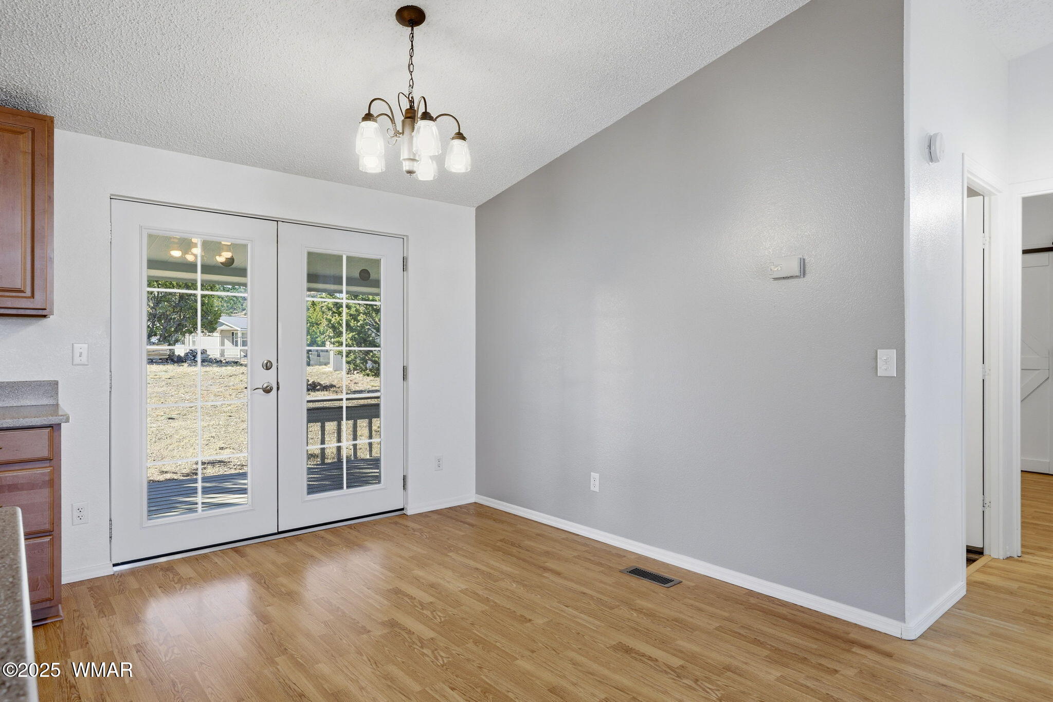 1535 Cheetah Way Eagar, AZ 85925 - Photo 8 of 34 Dining Area