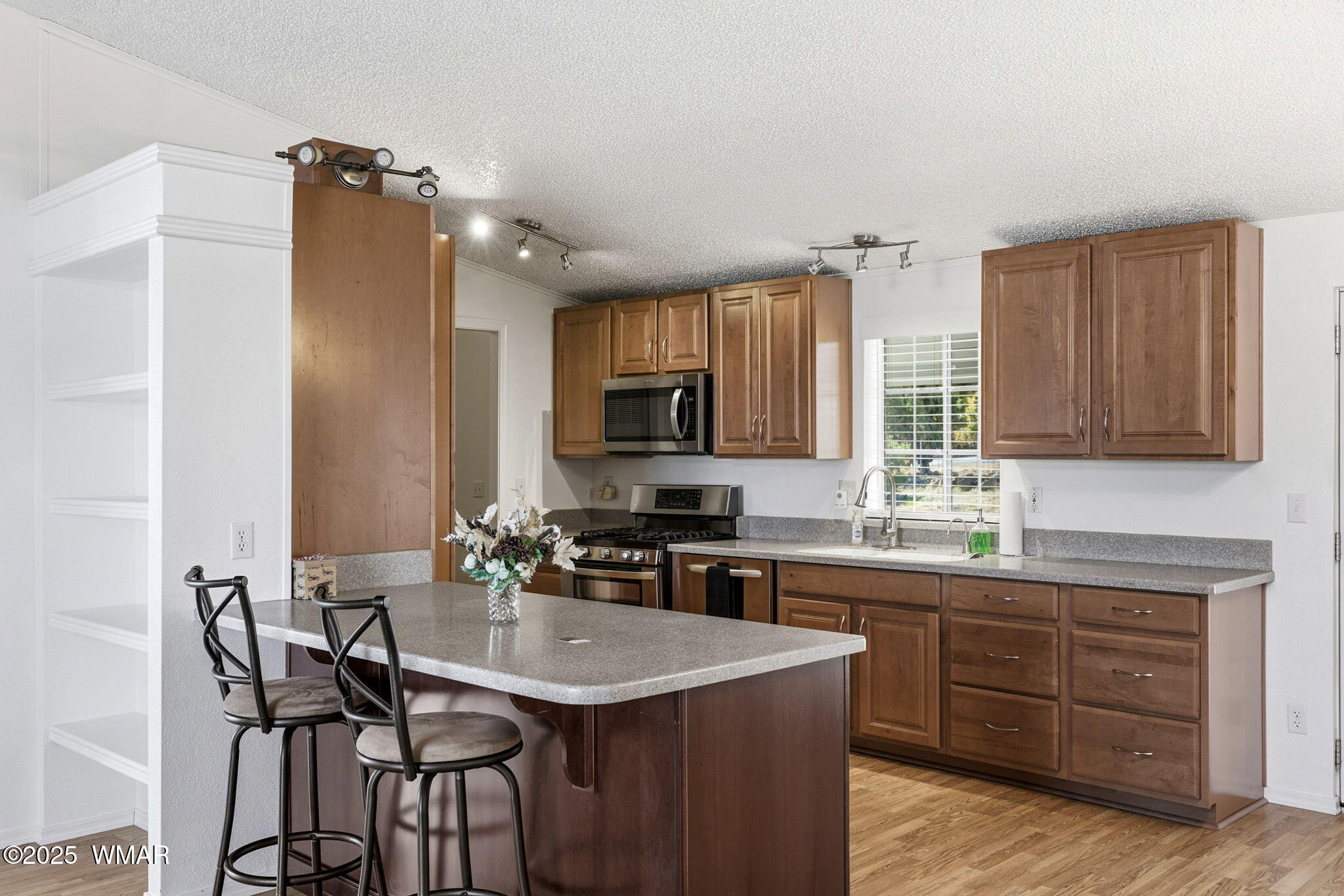 1535 Cheetah Way Eagar, AZ 85925 - Photo 9 of 34 Kitchen