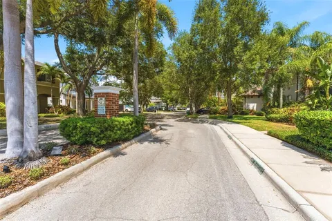 $1,190,000 | 3203 Lake Green Court, Tampa, FL 33611