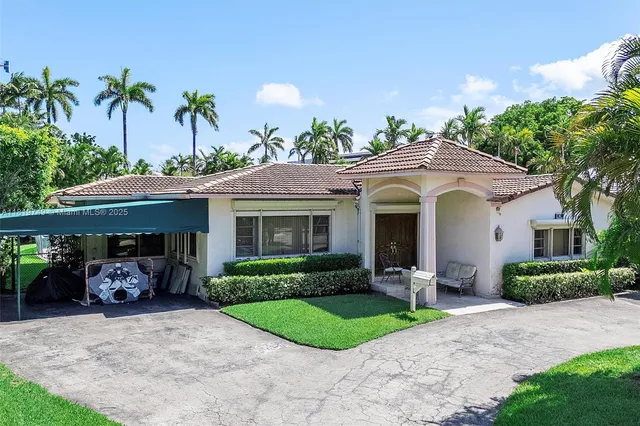 $5,750,000 | 96 Bal Cross Drive, Bal Harbour, FL 33154