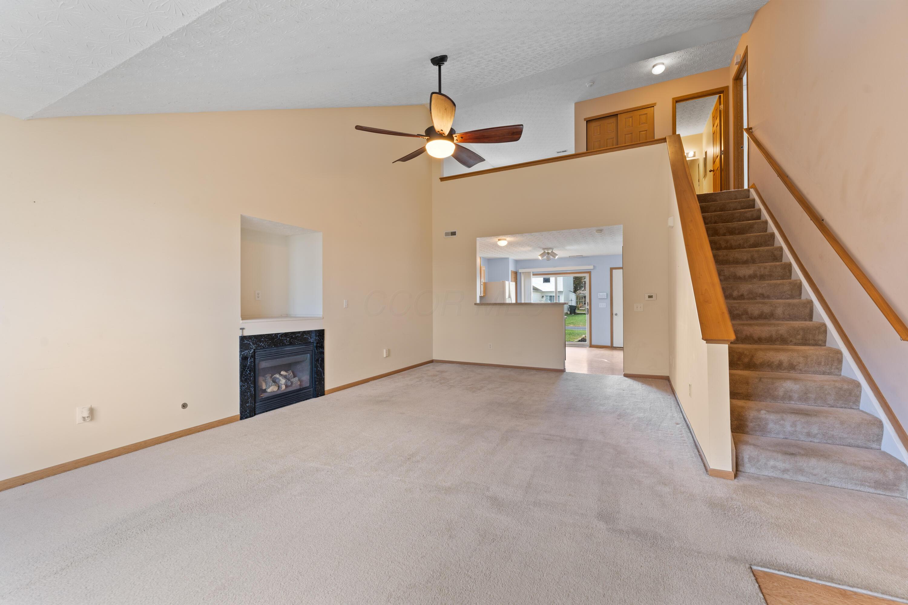 629 Rockets Street, Unit 144 Galloway, OH 43119 - Photo 12 of 40 11 - livingroom2