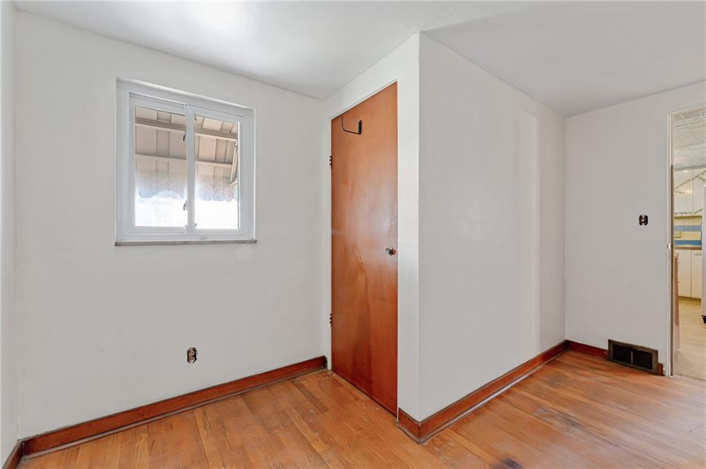 4292 Glen Lytle Road Pittsburgh, PA 15217 - Photo 23 of 25 Gallery Image 23