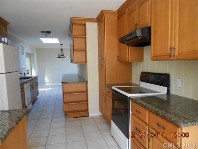 4312 Sharon View Road Charlotte, NC 28226 - Photo 3 of 10 Gallery Image 3