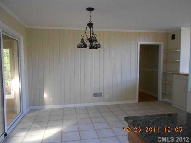 4312 Sharon View Road Charlotte, NC 28226 - Photo 4 of 10 Gallery Image 4
