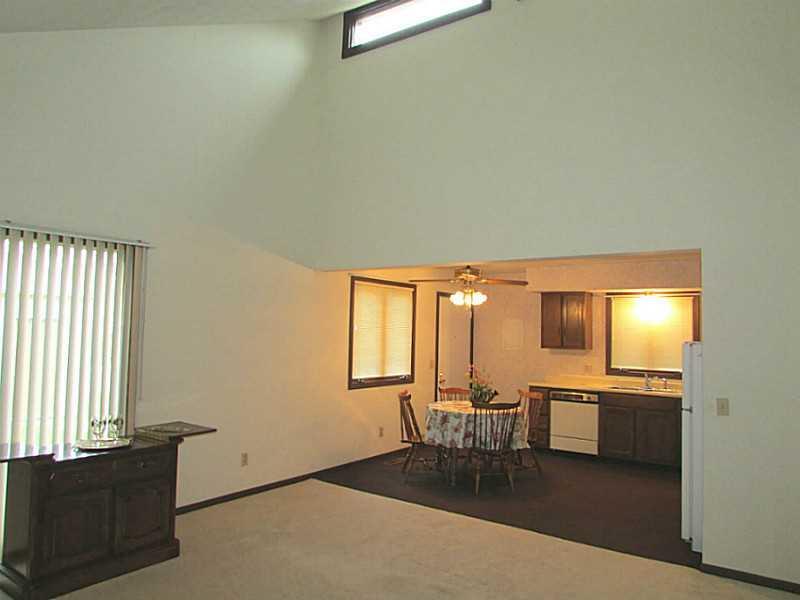 2719 Red Coach Drive, Unit 3 Springfield, OH 45503 - Photo 4 of 12