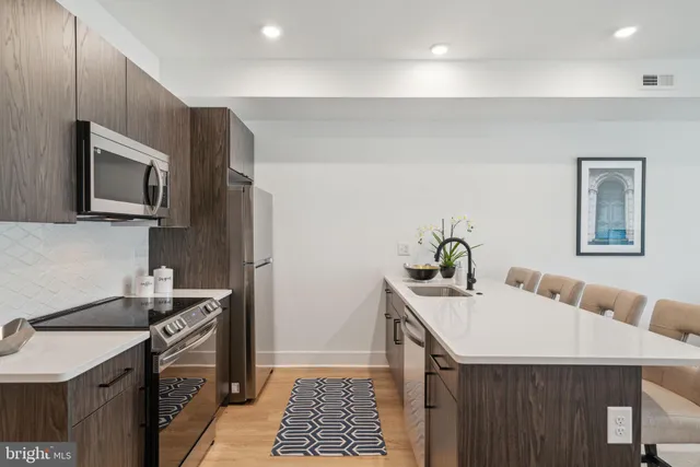 $1,400 | 1419 West Grange Avenue, Unit 411, Philadelphia, PA 19141