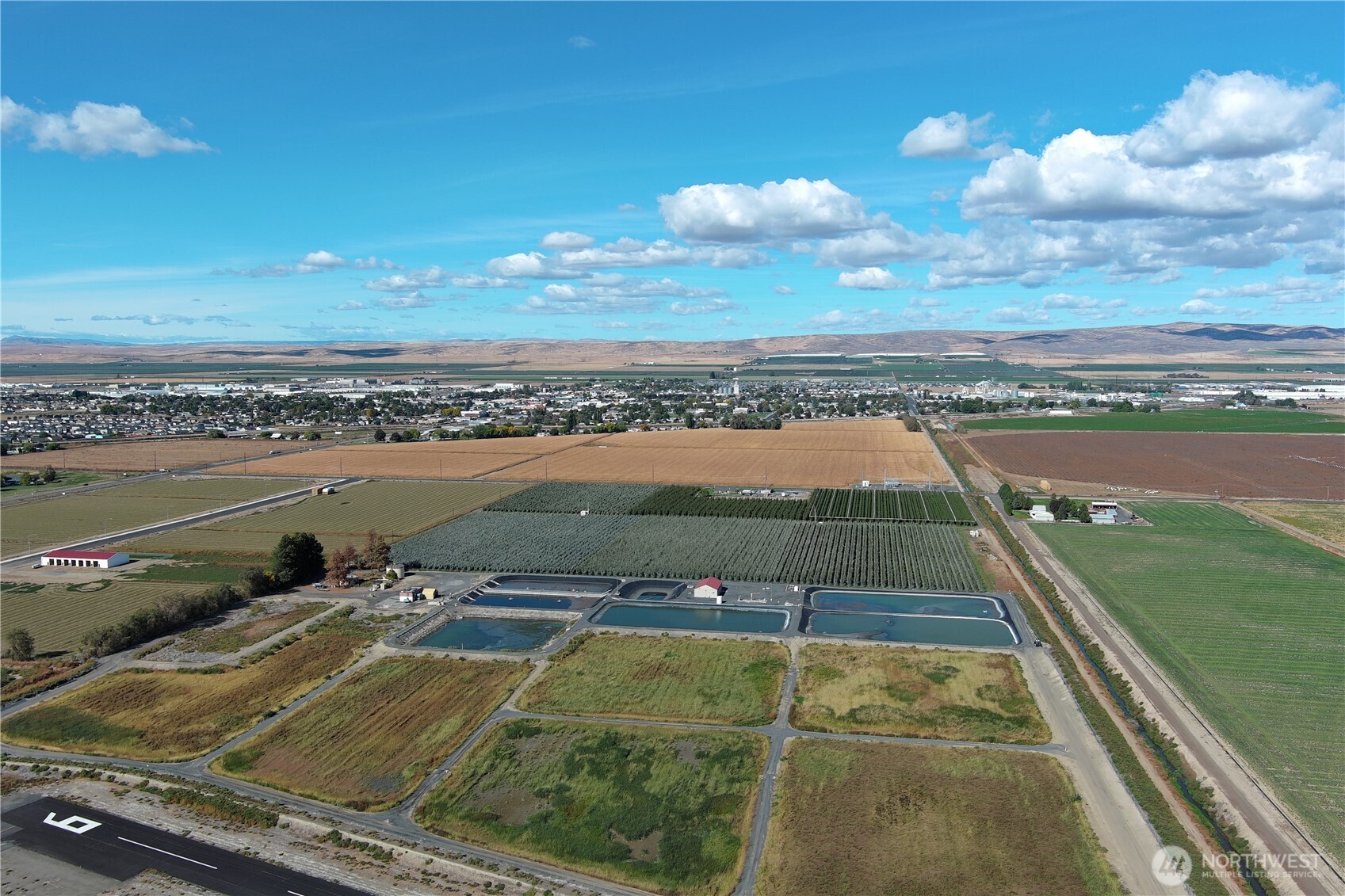 0 Road 9 Northwest Quincy, WA 98848 - Photo 5 of 12 a view of a city
