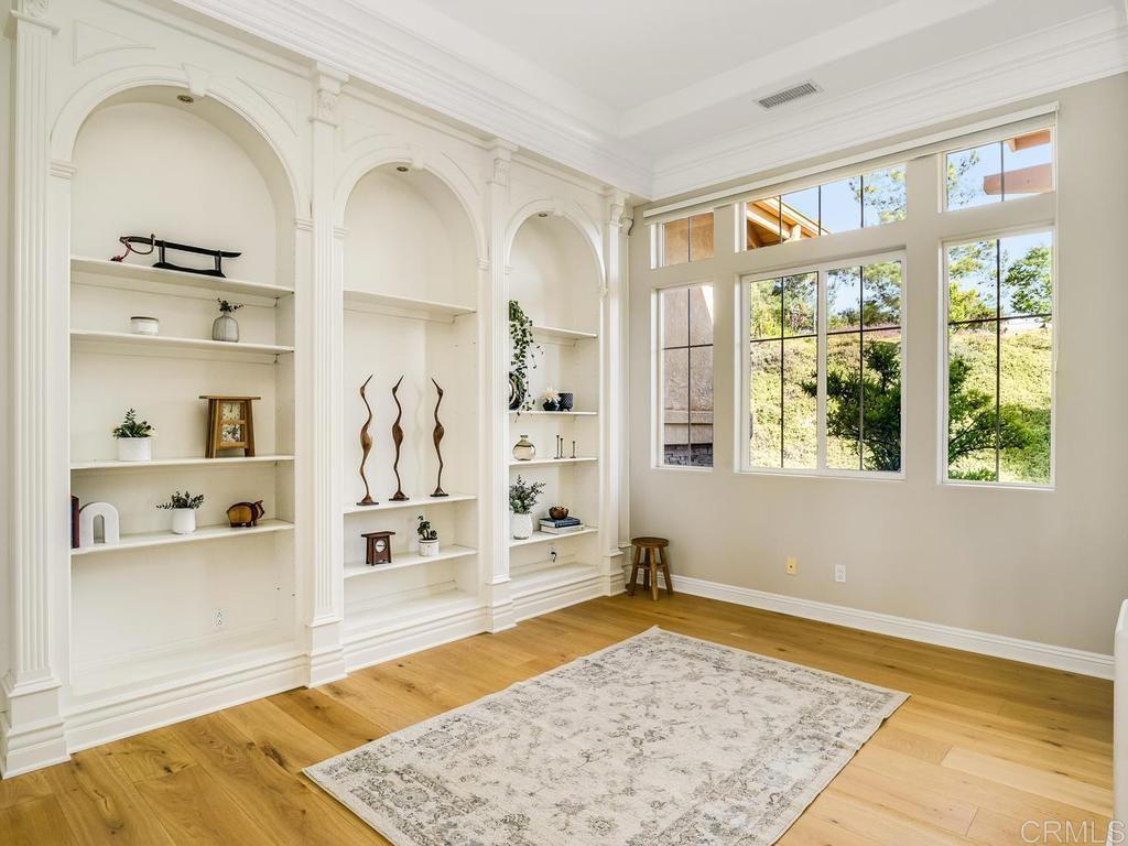 2737 Dos Lomas Fallbrook, CA 92028 - Photo 10 of 75 Library