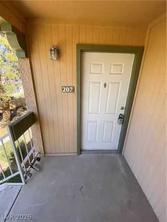 $1,172 | 5174 South Jones Boulevard, Unit 207, Las Vegas, NV 89118