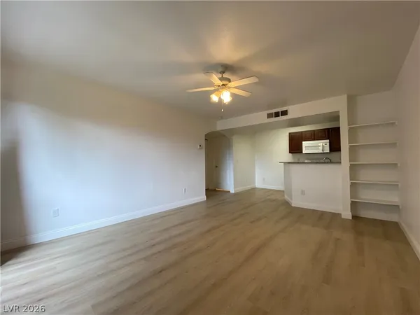 $1,172 | 5174 South Jones Boulevard, Unit 207, Las Vegas, NV 89118