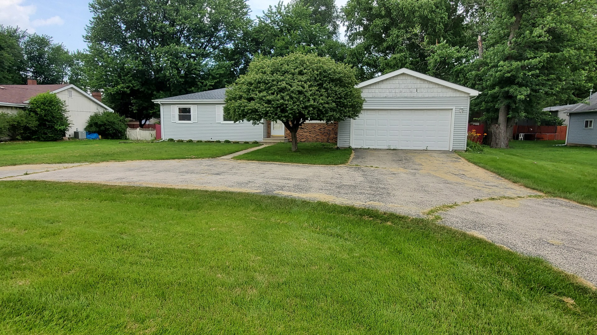 430 West Cermak Road Braidwood, IL 60408 - Photo 1 of 21