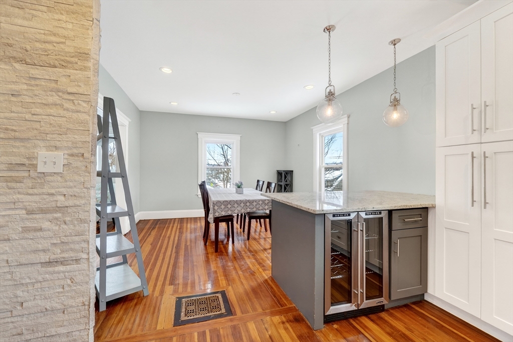 48 Malvern Street, Unit 2 Melrose, MA 02176 - Photo 13 of 36