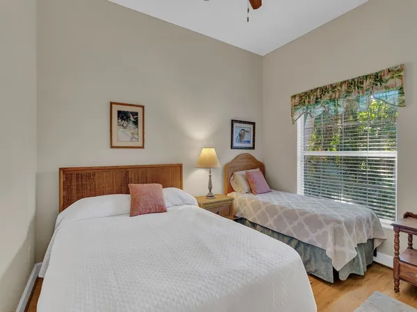 $10,000 | 2225 Seaside Street, Vero Beach, FL 32963