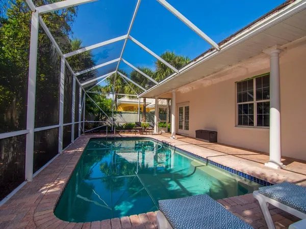 $10,000 | 2225 Seaside Street, Vero Beach, FL 32963