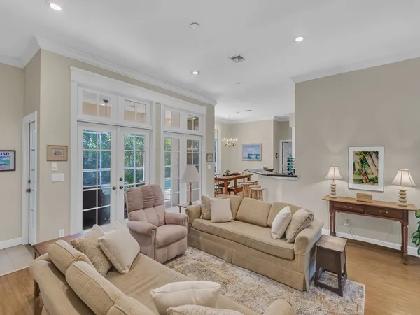 $10,000 | 2225 Seaside Street, Vero Beach, FL 32963