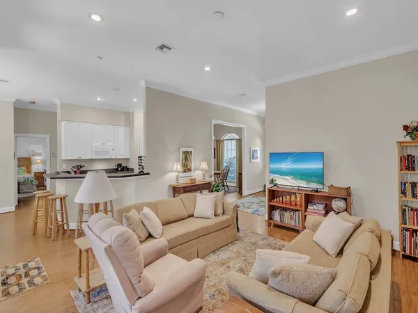 $10,000 | 2225 Seaside Street, Vero Beach, FL 32963