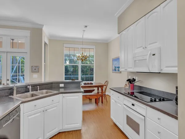 $10,000 | 2225 Seaside Street, Vero Beach, FL 32963