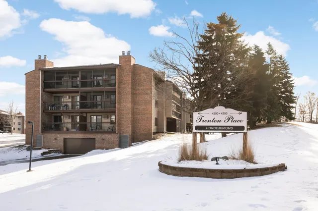 $119,900 | 4350 Trenton Lane North, Unit 309, Plymouth, MN 55442
