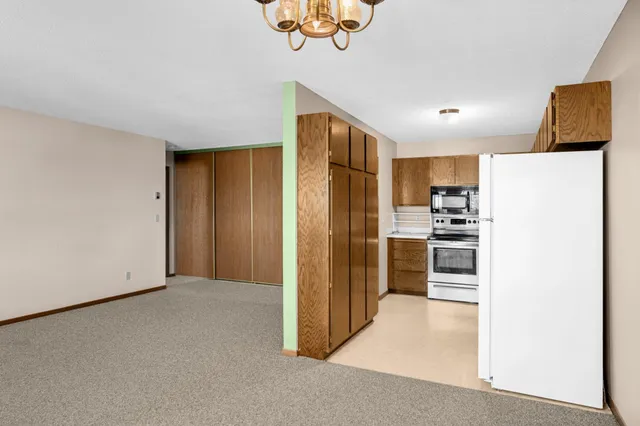 $119,900 | 4350 Trenton Lane North, Unit 309, Plymouth, MN 55442