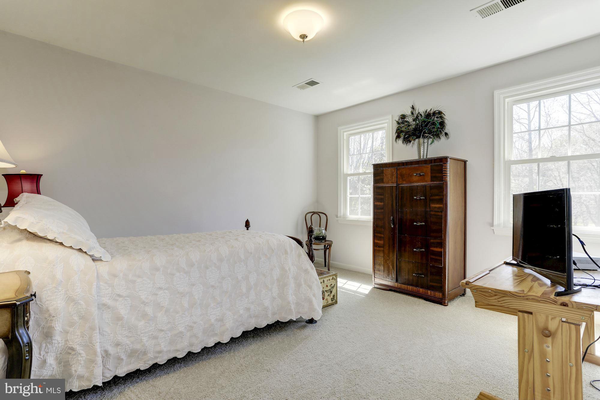 16525 Comus Road Dickerson, MD 20842 - Photo 20 of 30 Bedroom