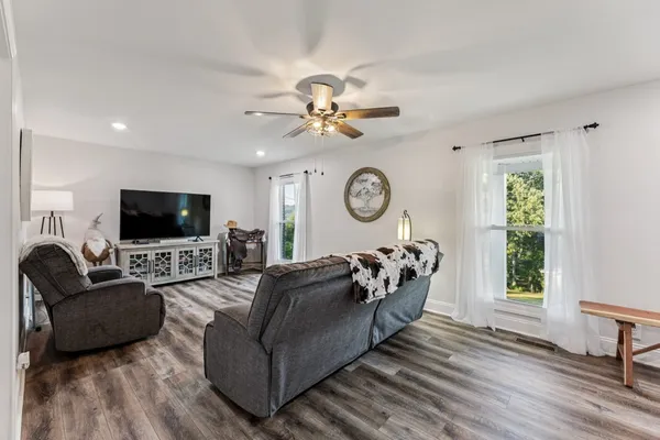 $289,900 | 132 Hillwood Drive, Carthage, TN 37030