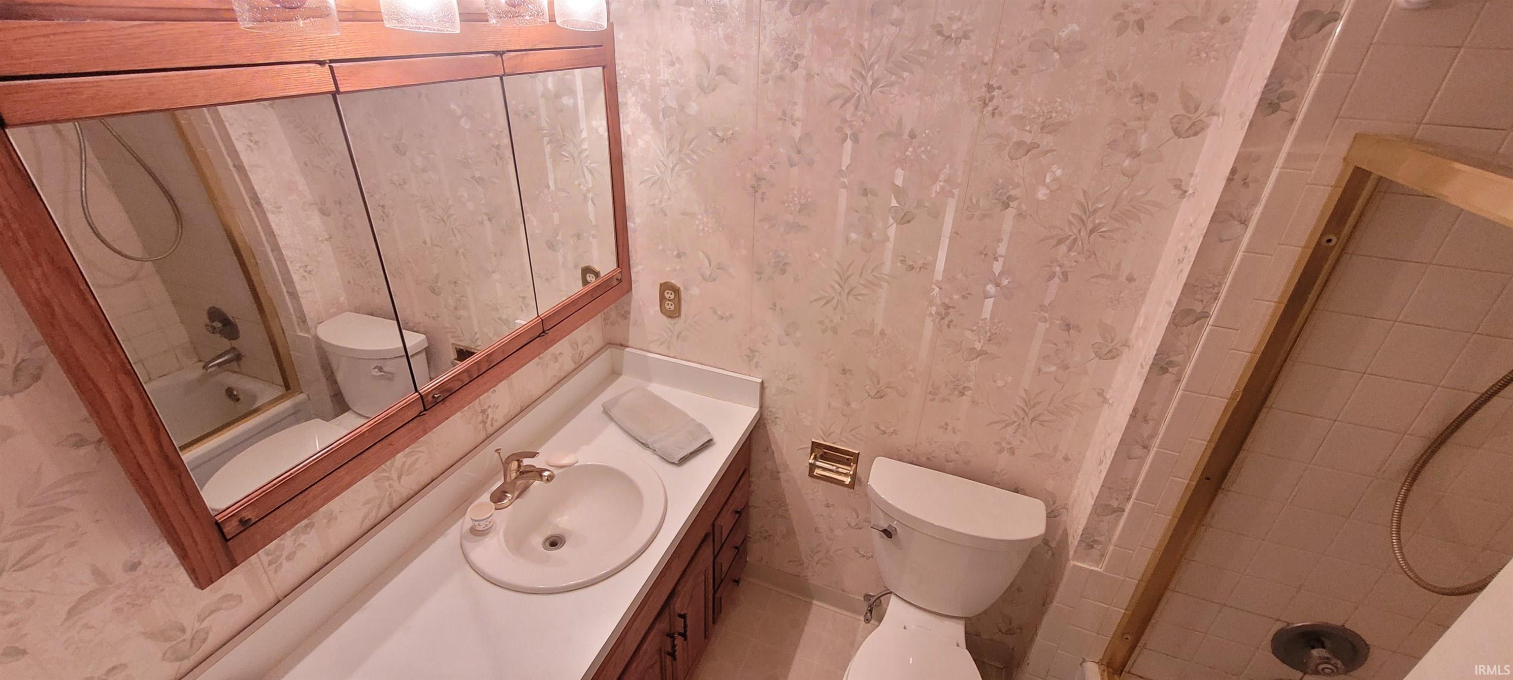 50888 Mayflower Road South Bend, IN 46628 - Photo 7 of 17