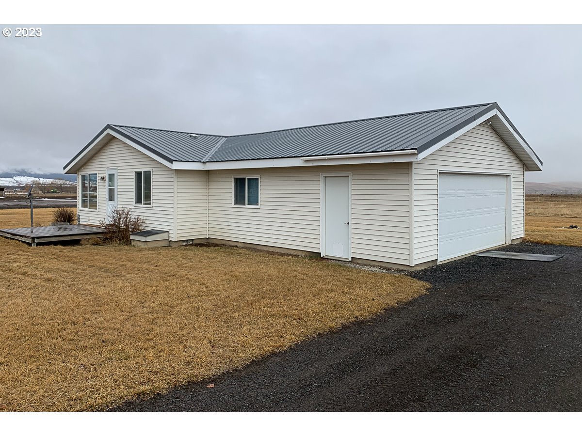 80229 Countryside Road Joseph, OR 97846 - Photo 3 of 32 Gallery Image 3