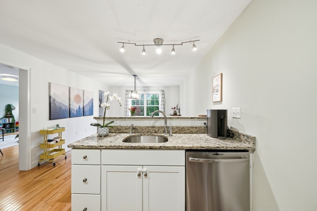 30 Webster Street, Unit 3 Needham, MA 02494 - Photo 22 of 38