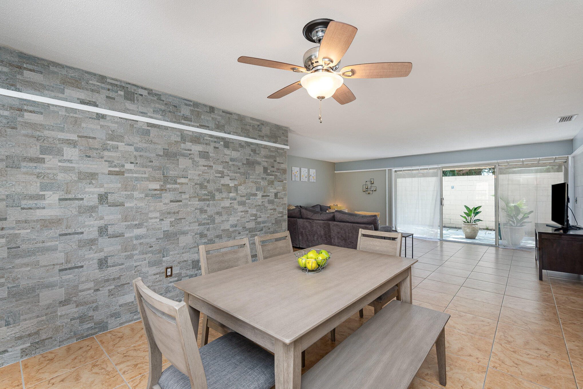 941 Levitt Parkway Rockledge, FL 32955 - Photo 11 of 33 a living room with furniture