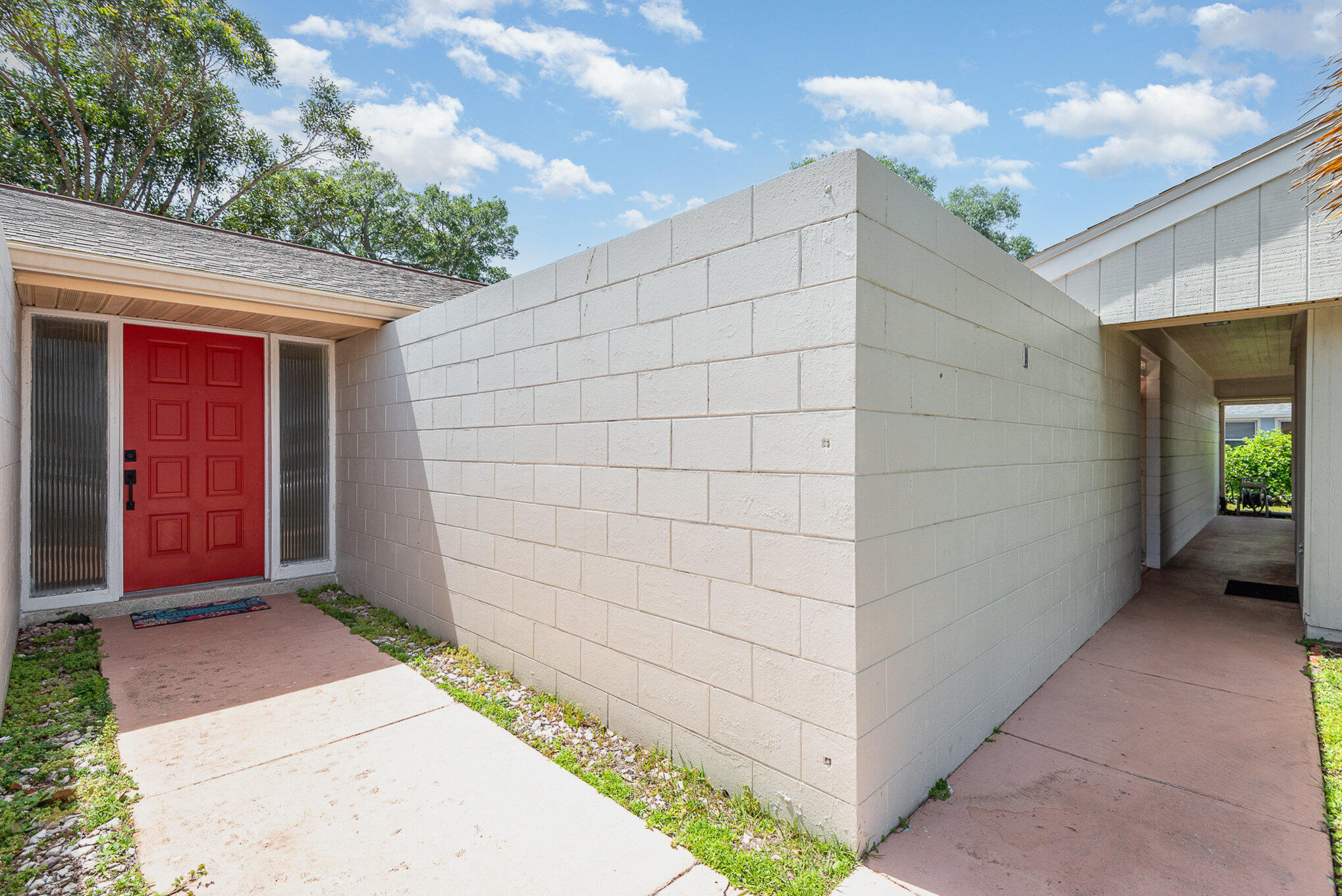 941 Levitt Parkway Rockledge, FL 32955 - Photo 27 of 33 a backyard of a house