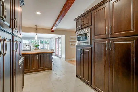 a view of an entryway