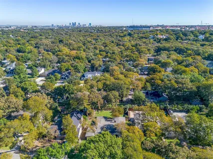 $975,000 | 3133 Sweetbriar Lane, Fort Worth, TX 76109