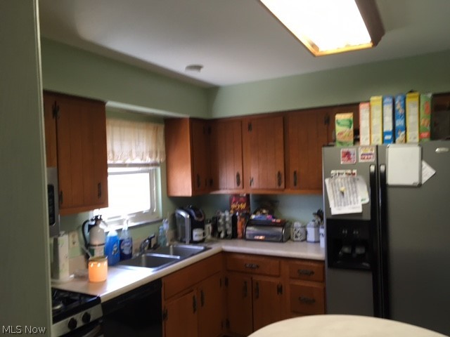 673 North Road Niles, OH 44446 - Photo 2 of 24 Gallery Image 2
