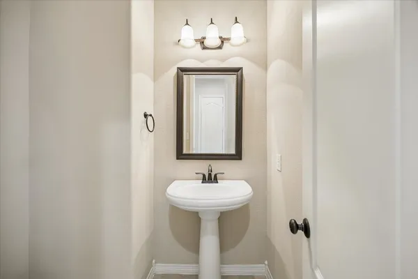 $3,800 | 6618 Turlock Springs Court, Sugar Land, TX 77479