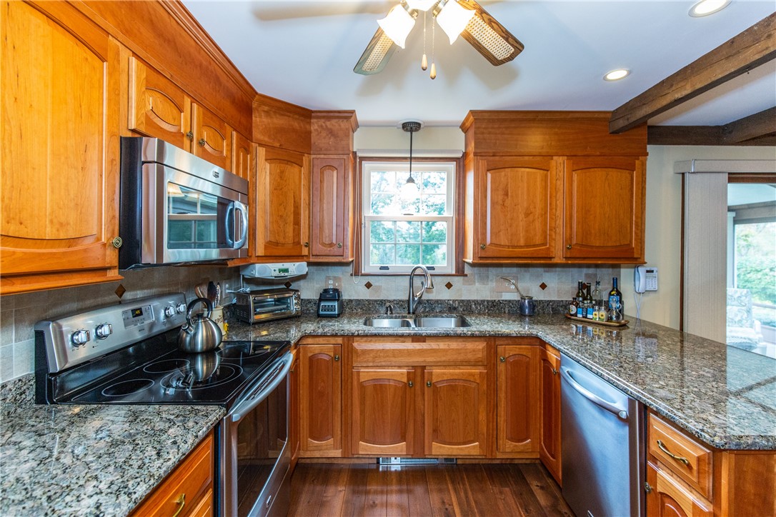 900 Sherman Farm Road Burrillville, RI 02830 - Photo 8 of 50
