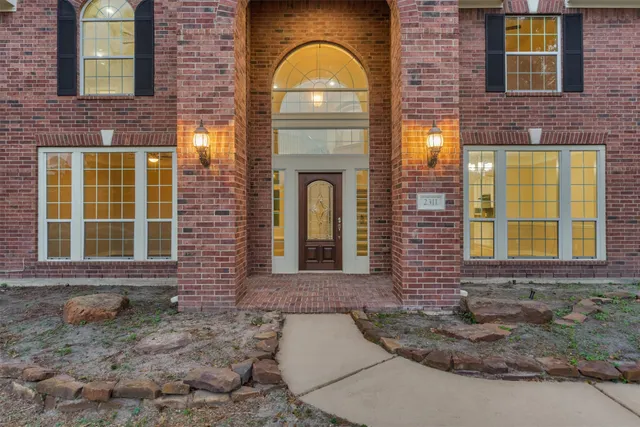 $670,000 | 2311 Legends Peak Drive, Spring, TX 77386