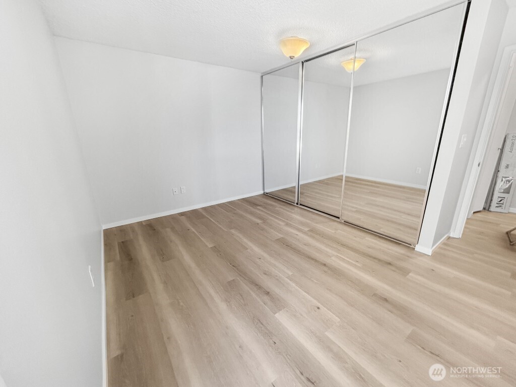 4561 Lake Washington Boulevard Northeast, Unit 303 Kirkland, WA 98033 - Photo 11 of 16