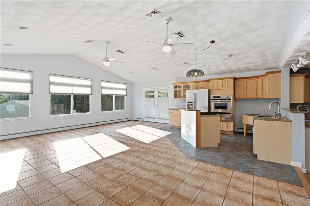 285 Angell Road Lincoln, RI 02865 - Photo 18 of 44