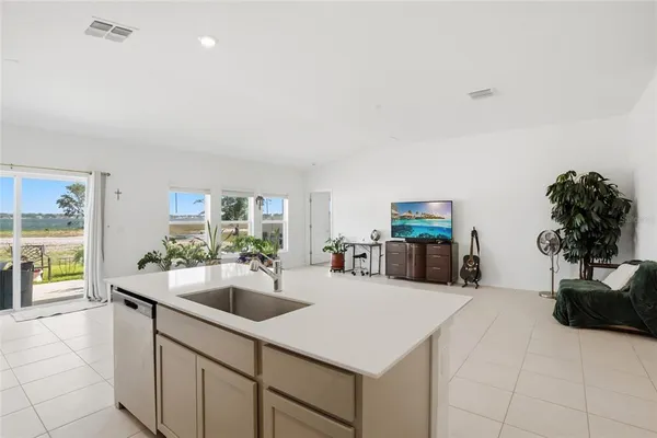 $2,500 | 740 Trotters Drive, Eagle Lake, FL 33839