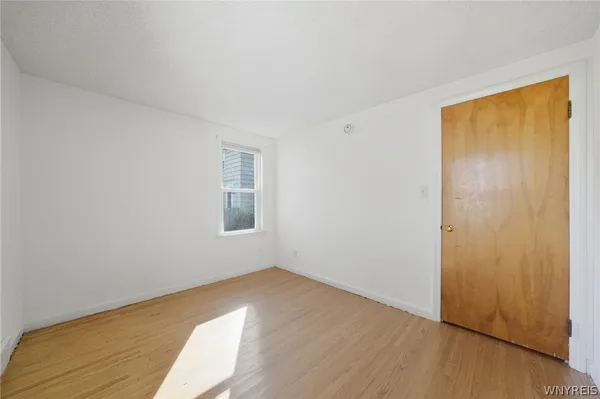 $260,000 | 131 Colvinhurst Drive, Tonawanda, NY 14223